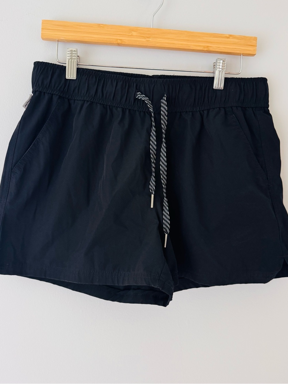 NWOT Avalanche Womens M Black Hiking Shorts Drawstring Outdoor Active